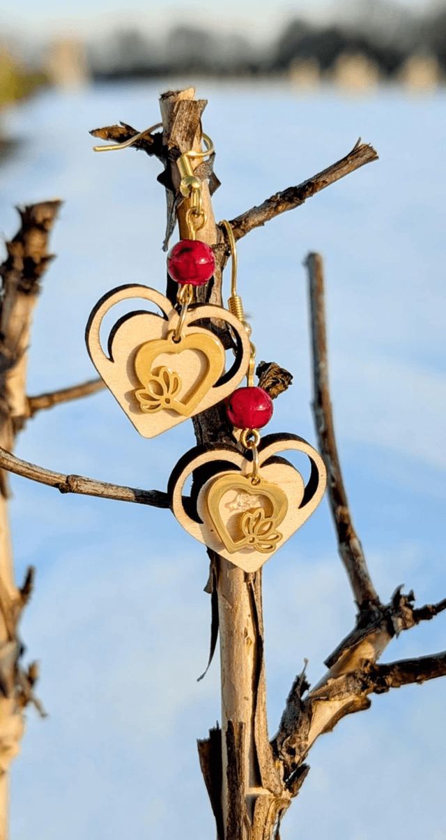 Boucles d'oreilles cœurs, perles et breloques