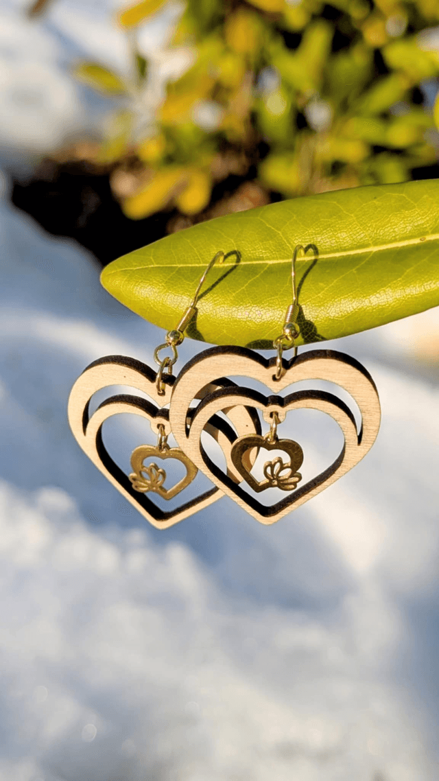Boucles d'oreilles cœurs et breloques
