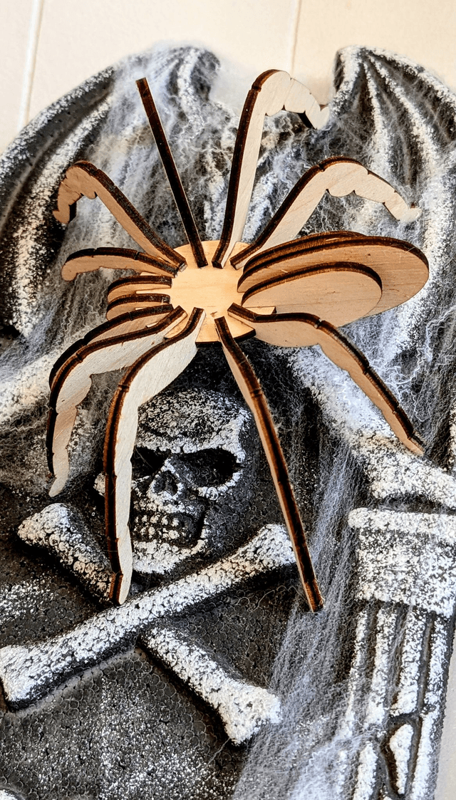 Araignée en bois